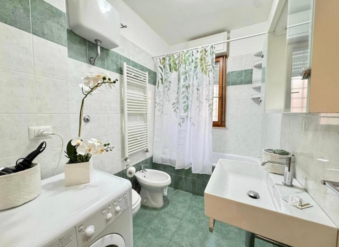 House Near The Airport And Apartment Fiumicino