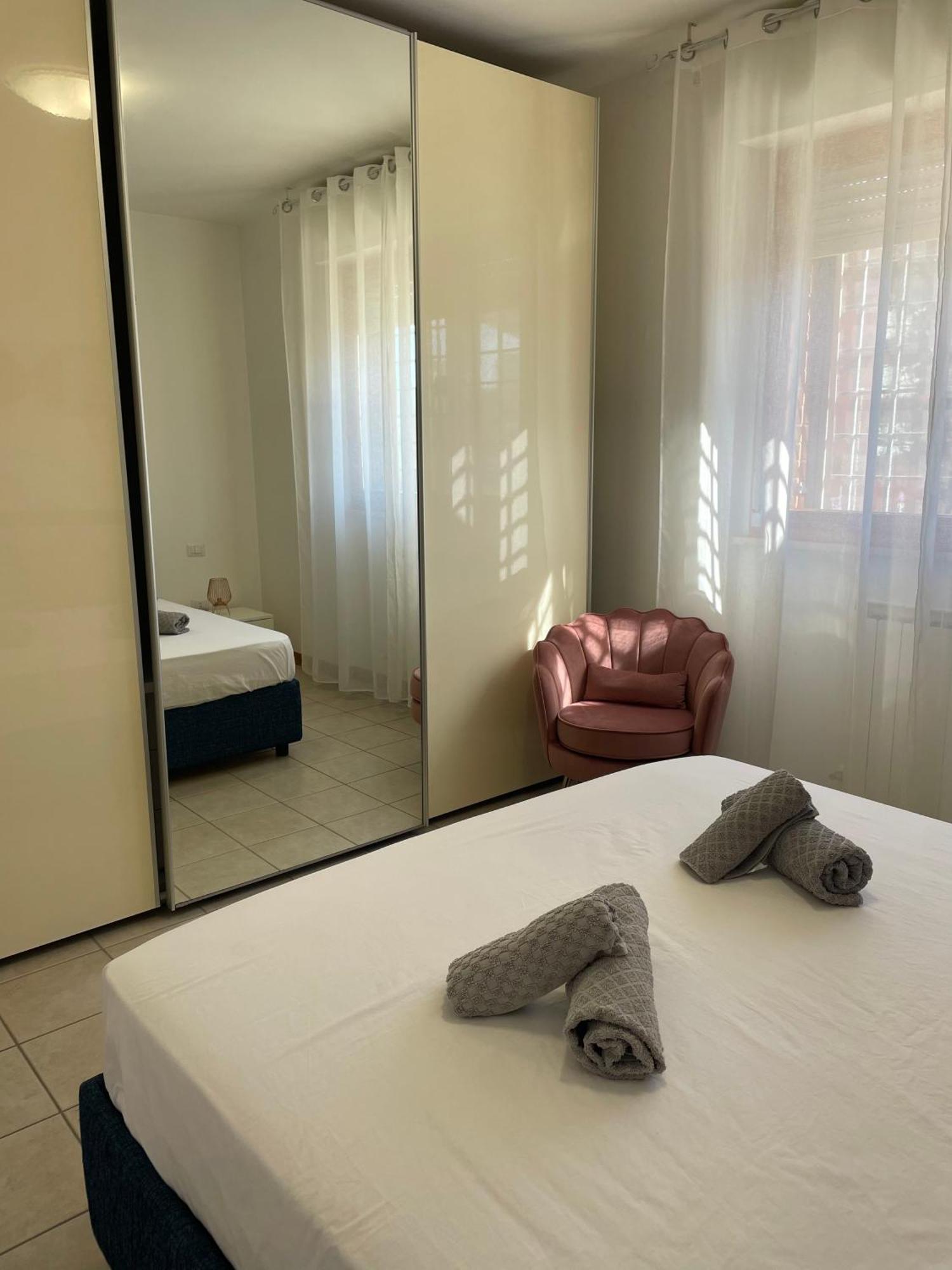 Apartment House Near The Airport And *